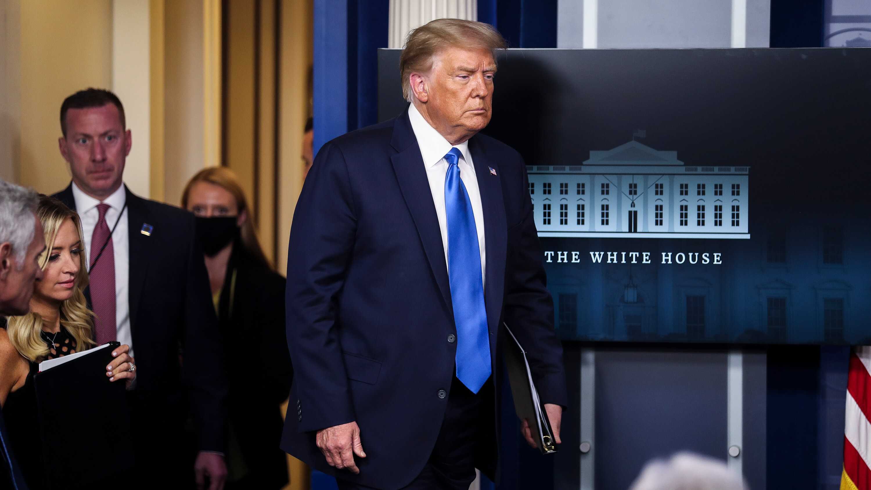 डोनाल्ड ट्रंप ने स्वीकार की अपनी हार, कहा- होगा हस्तांतरण